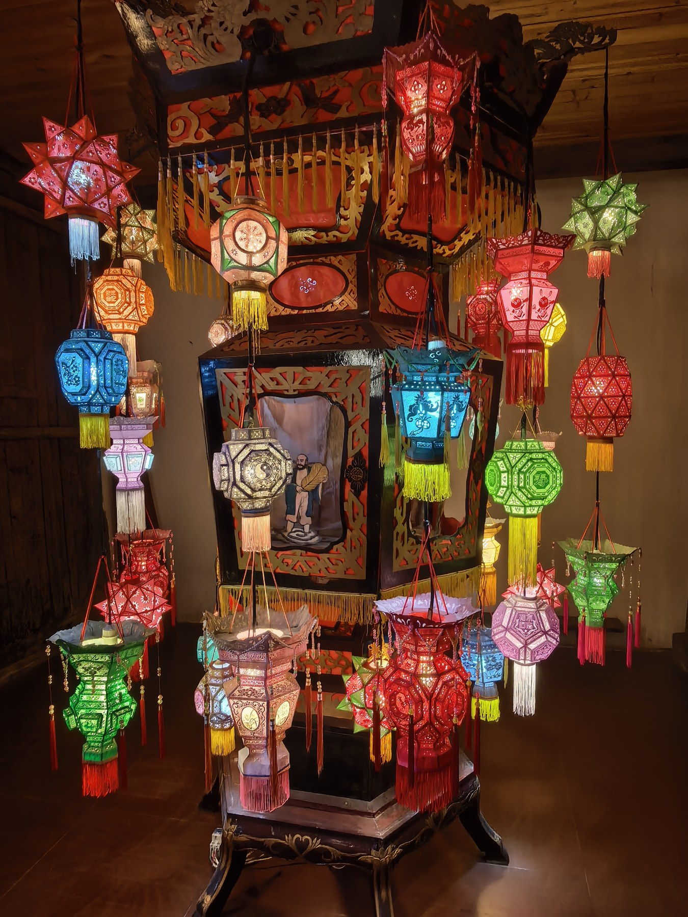 仙居花灯现场陈列